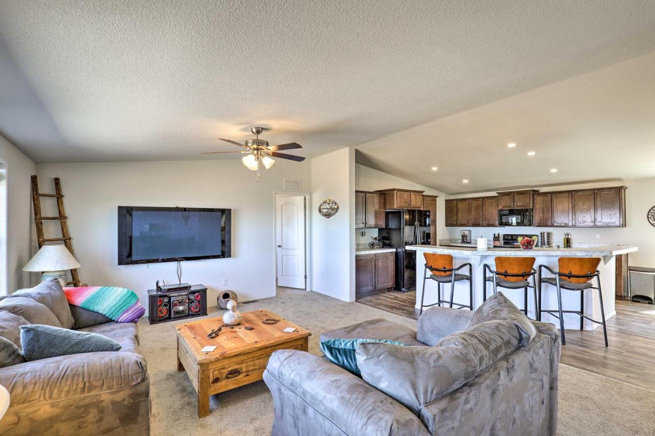 Desert Escape Off I-10 With Over 1 Enclosed Acre! Mescal Exterior foto