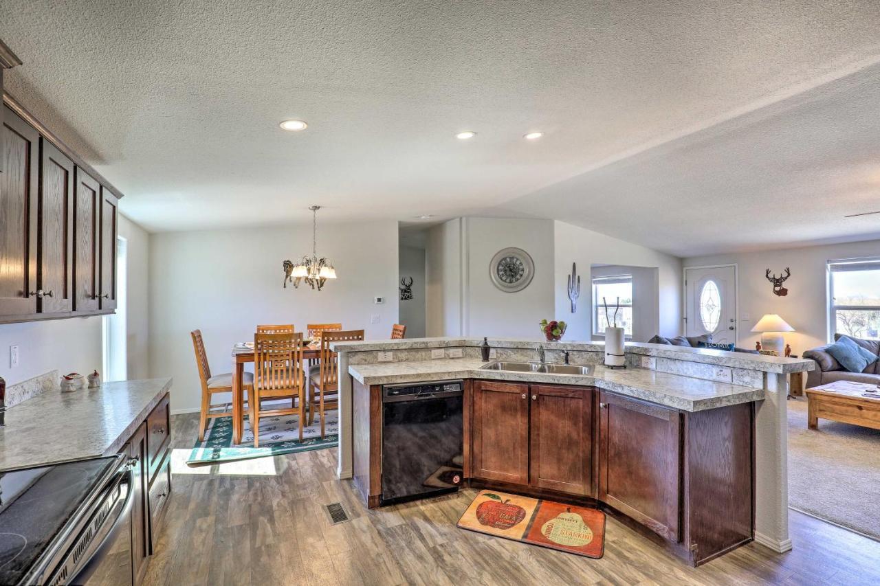 Desert Escape Off I-10 With Over 1 Enclosed Acre! Mescal Exterior foto