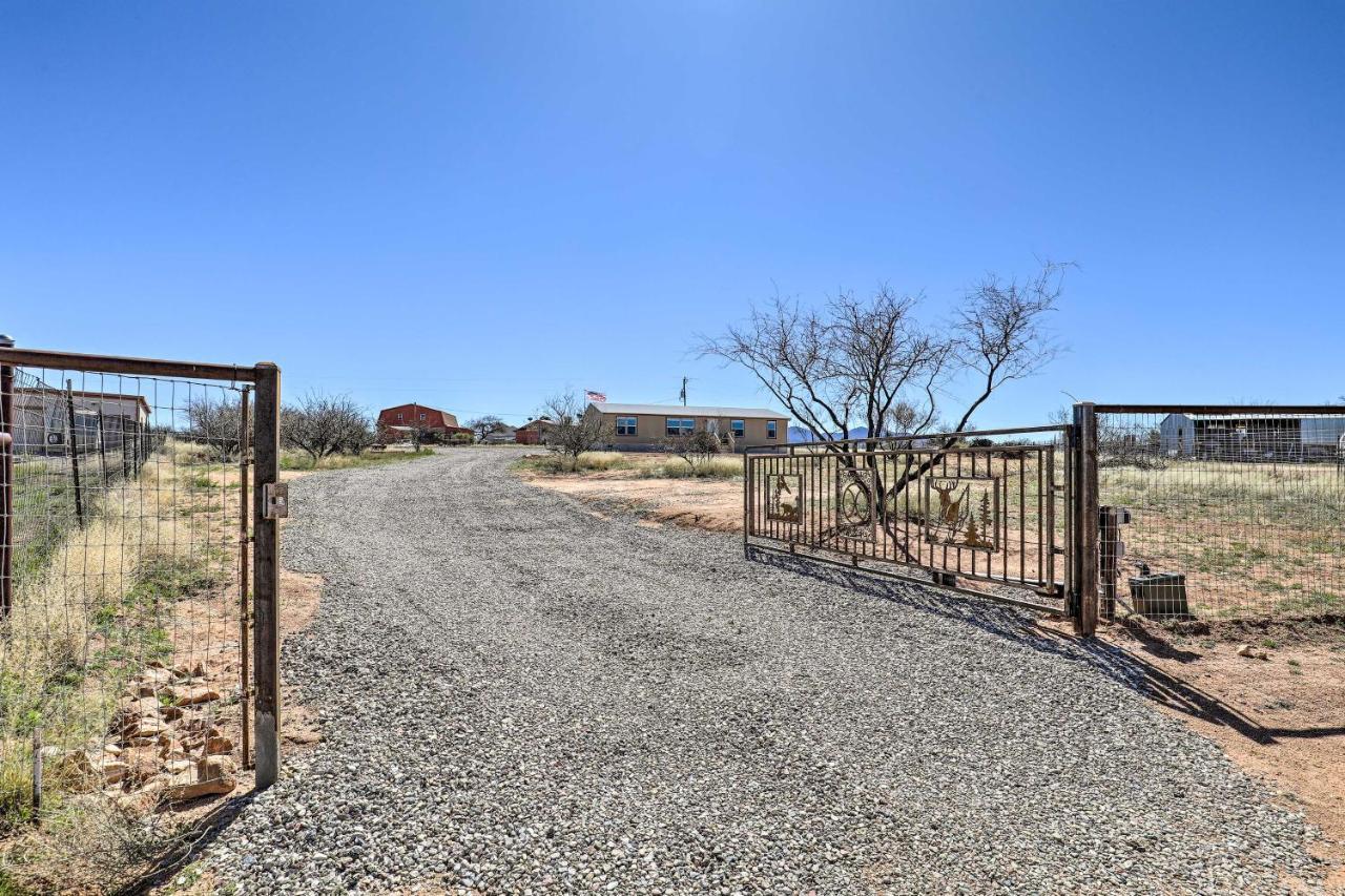 Desert Escape Off I-10 With Over 1 Enclosed Acre! Mescal Exterior foto